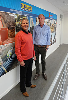 Jo Verfaellie, administrateur délégué de DESCHACHT NV et Raphaël Duvivier, directeur de COLLINET SA, heureux du renforcement de leur collaboration Jo Verfaellie et Raphaël Duvivier