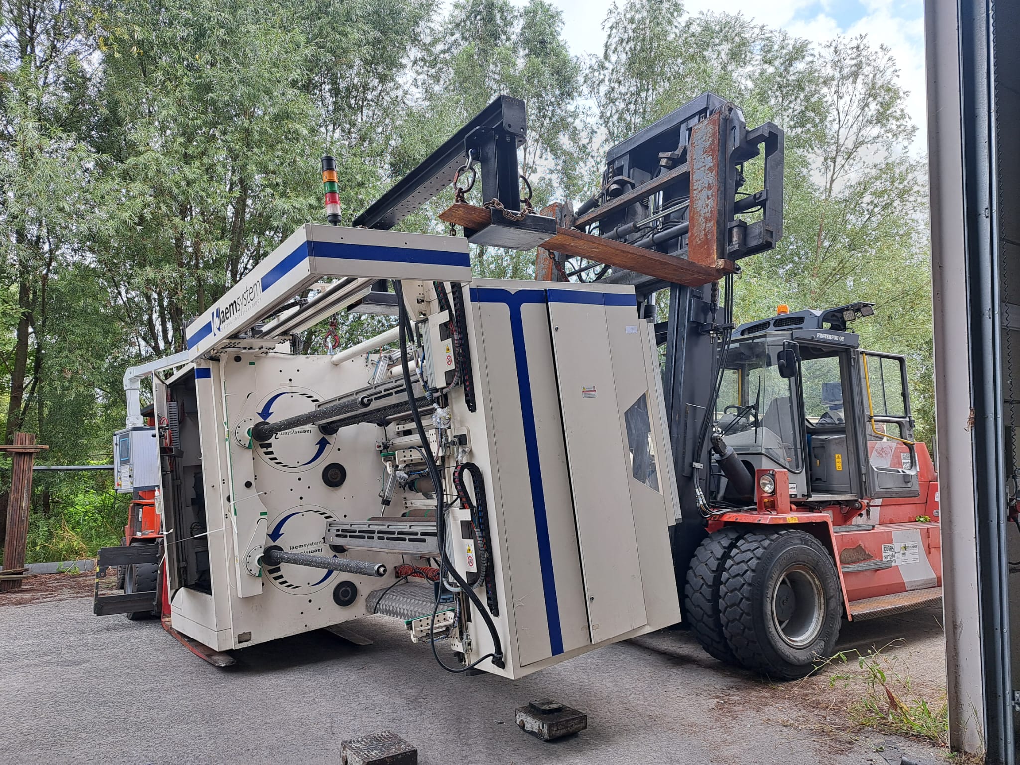 Verhuis drukkerijmachine rouverpa