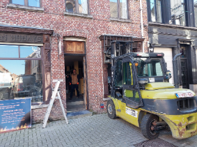 Verhuis Oven,  het grillhuis Izegem