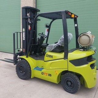 Chariot élévateur à gaz GTS25L ref.42980