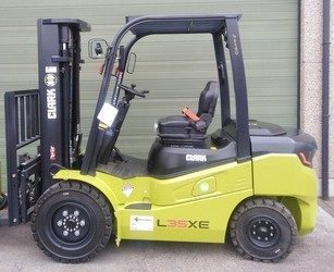 Chariot élévateur électrique L35XE