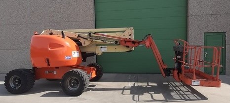 Schaarlift tweedehands JLG 450AJ