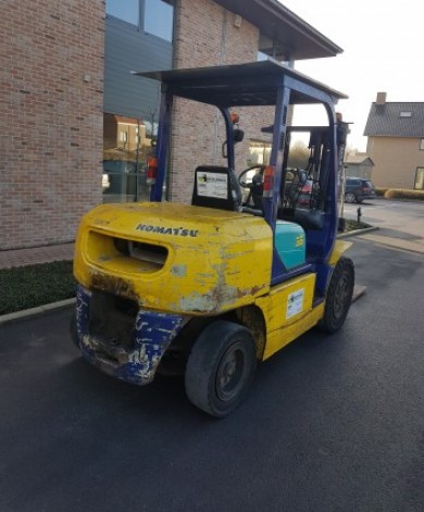 komatsu diesel vorklift fd35t-7